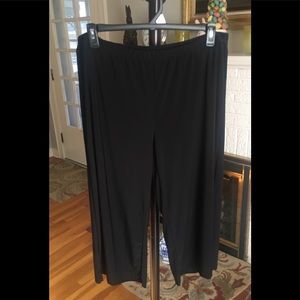 Black wide leg crop pants